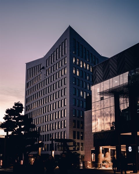 REITs vs Real Estate Syndications – Why Not To Invest In REITs