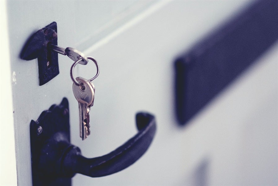 Active vs Passive Real Estate Investing – 5 Factors To Consider