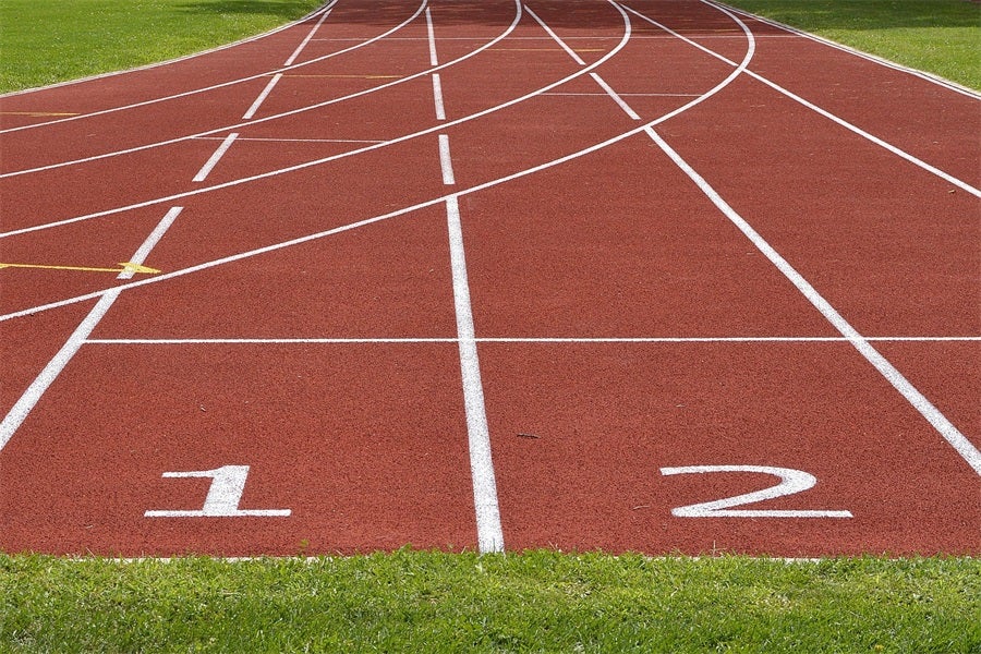 Traction Book Summary: Takeaways for Business Excellence