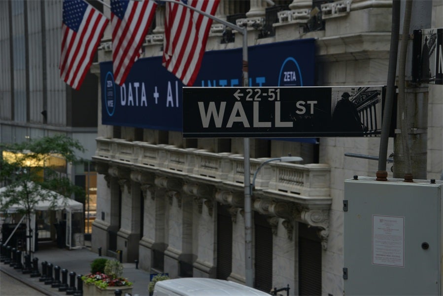 Real Estate vs Stocks: Which Is the Better Long-Term Investment?