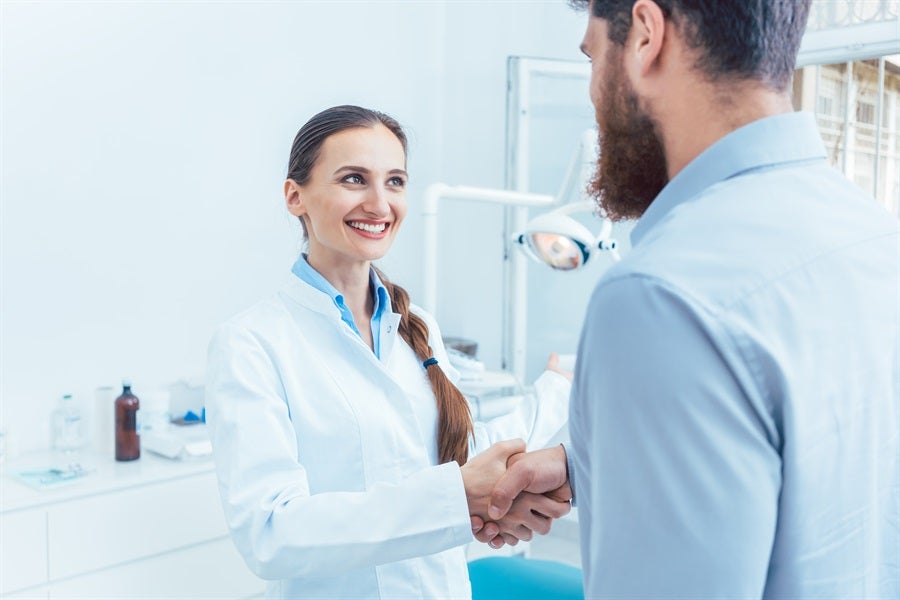 Marketing Cosmetic Dentistry: 6 Ways to Get Patients Interested in Cosmetic Services