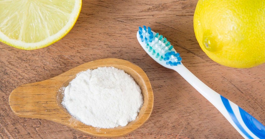 6 Common Myths About Teeth Whitening That You Shouldn’t Believe In