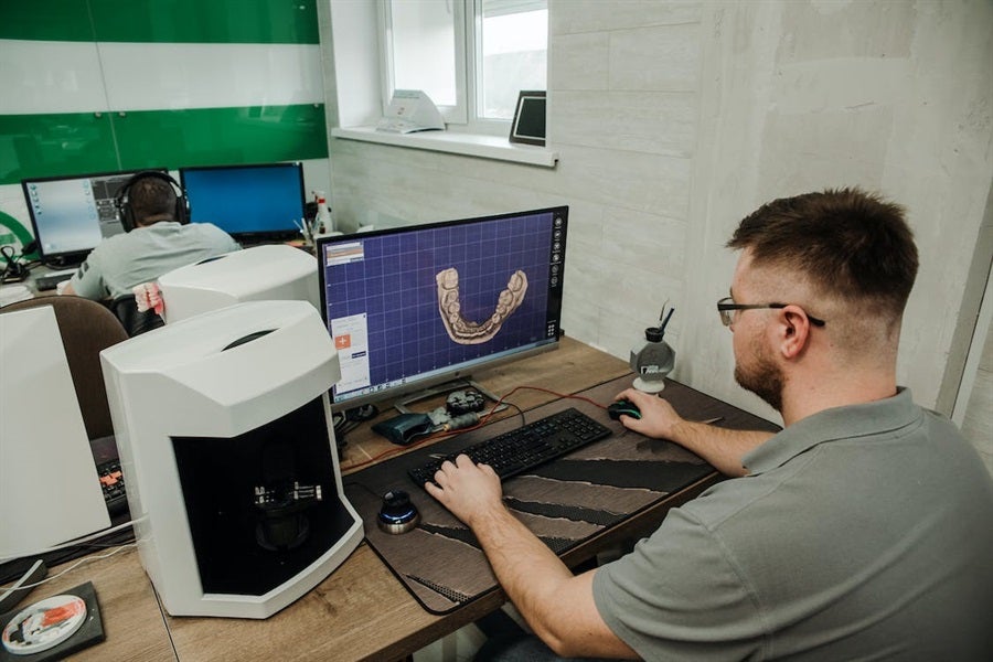 How Custom Software Solutions Are Revolutionizing The Dental Industry?